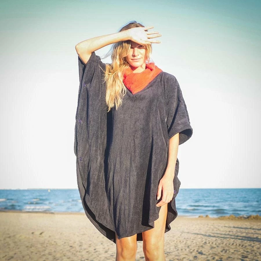 Poncho Surf Saint-Jacques Cape Saint Jacques Blue / Red 4 Poncho Surf Saint-Jacques Cape Saint Jacques Blue / Red – Image 2