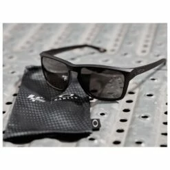 Lunettes De Soleil Oakley Sylas Moto Gp Matte Black Prizm Black -Surfen Geschäft 2c7ee3820ee3975a93234e7cb24acdffbc435abb E21OAKLLUN174634 OAKL0749461 903