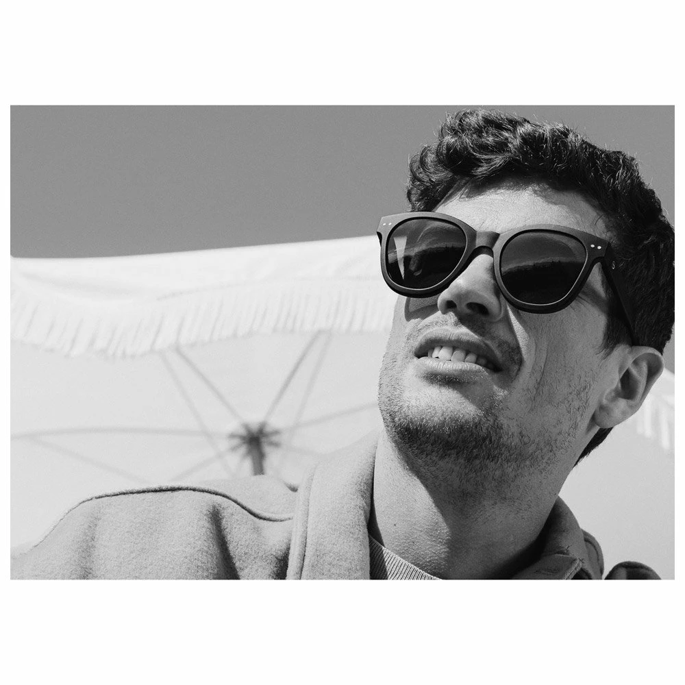 Lunettes De Soleil Izipizi Sun #N Indigo Soft Grey 8 Lunettes De Soleil Izipizi Sun #N Indigo Soft Grey – Image 6