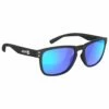 Lunettes De Soleil AZR Joker Noire Mate Bleu Multicouche 2 Lunettes De Soleil AZR Joker Noire Mate Bleu Multicouche -Surfen Geschäft 441fa9130a75ac8a83060b6923b0caaba686afe0 E220AZRLUN203825 0AZR0588998 0