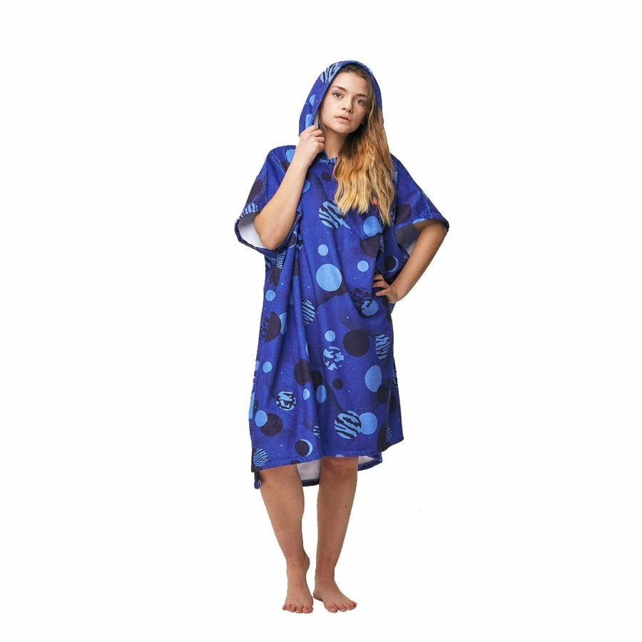 Poncho Surf After Essentials Cosmos - Galactic 4 Poncho Surf After Essentials Cosmos - Galactic – Image 2