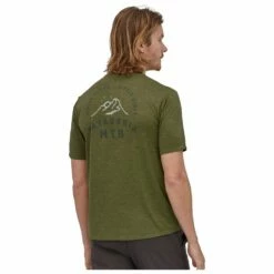 Tee-shirt Patagonia M's Cap Cool Daily Graphic MTB Crest : Palo Green X-Dye -Surfen Geschäft 5487a4efbe085f84c1f883380867afee042cadd8 E22PATATEH2207055 6