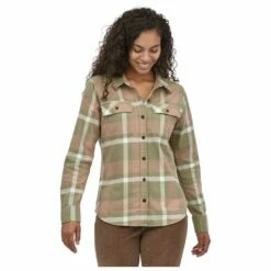Chemise Patagonia Women's Long Sleeve Organic Cotton Flannel Comstock: Garden Green -Surfen Geschäft 6206ab7706cc4919aa7451c85f0fa6a0cca5ffa9 H22PATATEH1263277 4