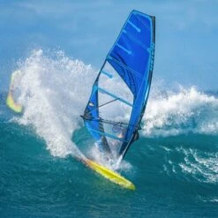 Voile De Windsurf Naish Force V S26 -Surfen Geschäft 70f3210b6e7a2205e06506d7b4717bffc6d39bd9 E22NAISWAT83785 6