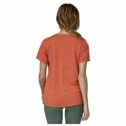 Tee-shirt Patagonia Capilene Cool Daily Graphic Shirt Ridge Rise Stripe Quartz Coral -Surfen Geschäft 8fe1cedb0038889968a54f65269ec59eb7b3f7a6 E23PATATEH3366536 6