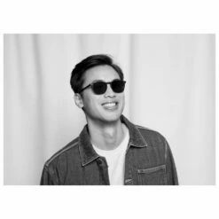 Lunettes De Soleil Izipizi Sun #E Navy Blue Soft Grey 11 Lunettes De Soleil Izipizi Sun #E Navy Blue Soft Grey -Surfen Geschäft a5c3586158787ef884271edce7aebef28f05a74f E23IZIPLUN355583 IZIP0270915 903