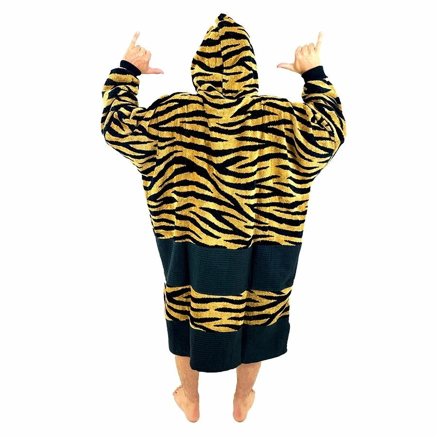 Poncho Surf All-In Manches Longues Jacquard - Zebra / Black 4 Poncho Surf All-In Manches Longues Jacquard - Zebra / Black – Image 2