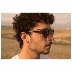 Lunettes De Soleil Moken Vision Cure Tortoise Crystal Green Polarized 8 Lunettes De Soleil Moken Vision Cure Tortoise Crystal Green Polarized -Surfen Geschäft e3bf57f2b559d672fec4cf357d108c5a78eb0673 E23MOKELUN352351 MOKE0214213 901