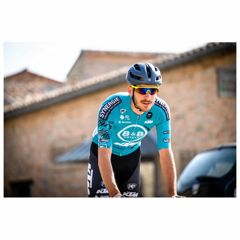 Lunettes De Soleil Bolle Micro Edge Acid Yellow Matte Brown Blue 7 Lunettes De Soleil Bolle Micro Edge Acid Yellow Matte Brown Blue – Image 5