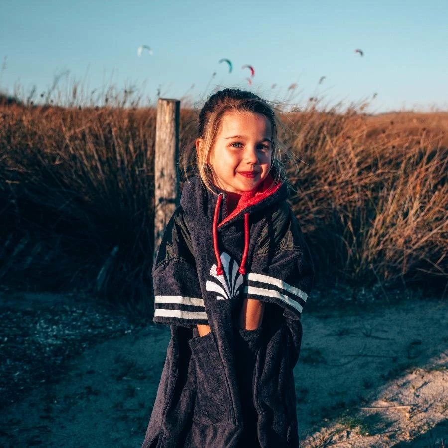 Poncho Surf Saint-Jacques Enfant - Vianney 4 Poncho Surf Saint-Jacques Enfant - Vianney – Image 2